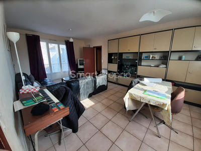 Maison - 272 m² - 13 pièces