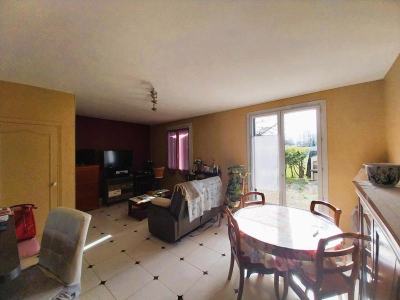 Maison - 95 m² - 5 pièces