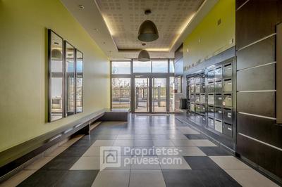 Appartement - 86 m² - 4 pièces