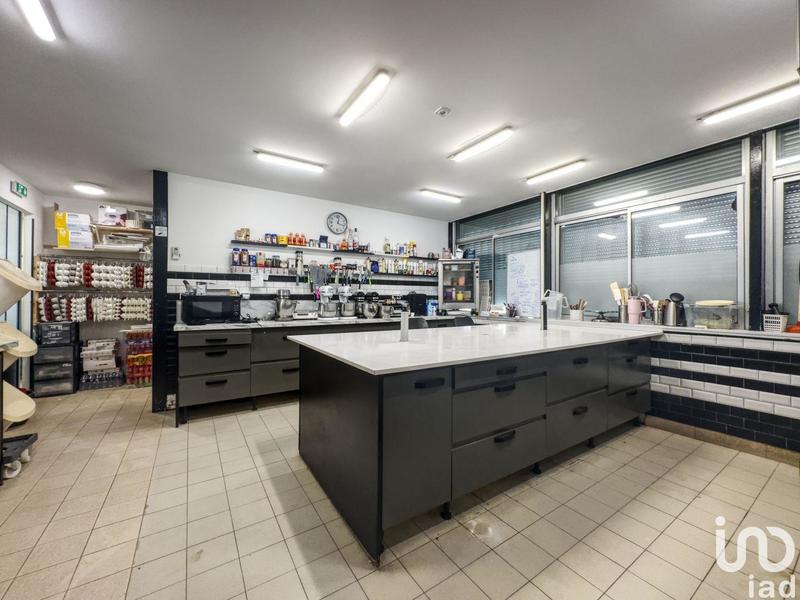 Local commercial - 200 m²