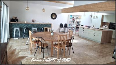 Villa - 204 m² - 8 pièces