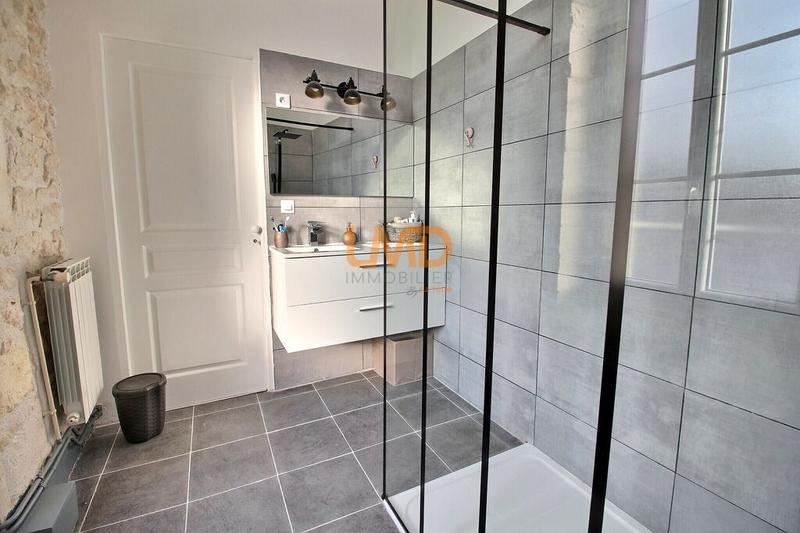 Maison en pierre - 102 m² - 5 pièces