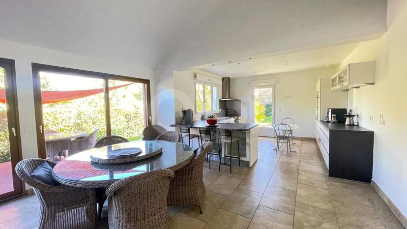 Maison - 114 m² - 5 pièces