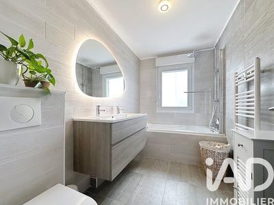 Maison - 111 m² - 6 pièces