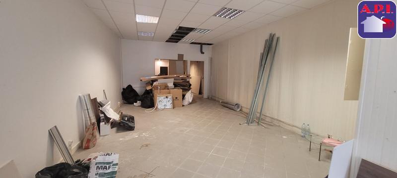 Local d'activités - 139 m² - 3 pièces