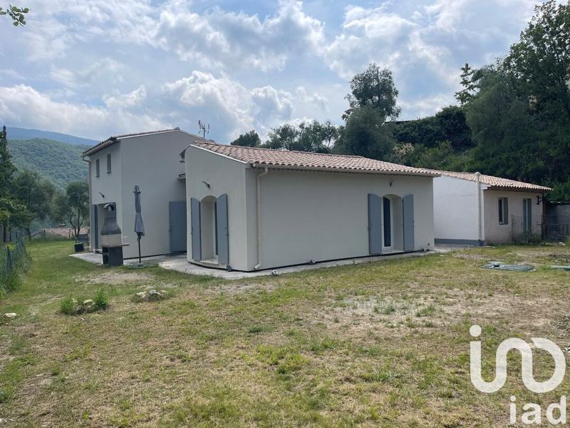 Maison - 141 m² - 5 pièces