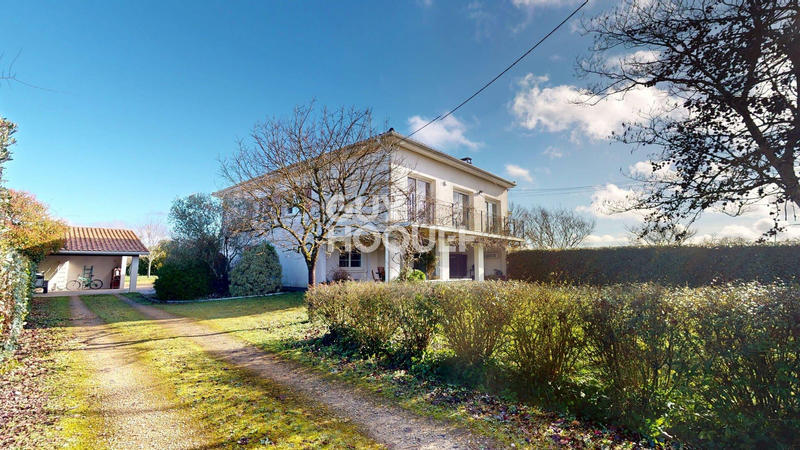 Maison - 226 m² - 9 pièces