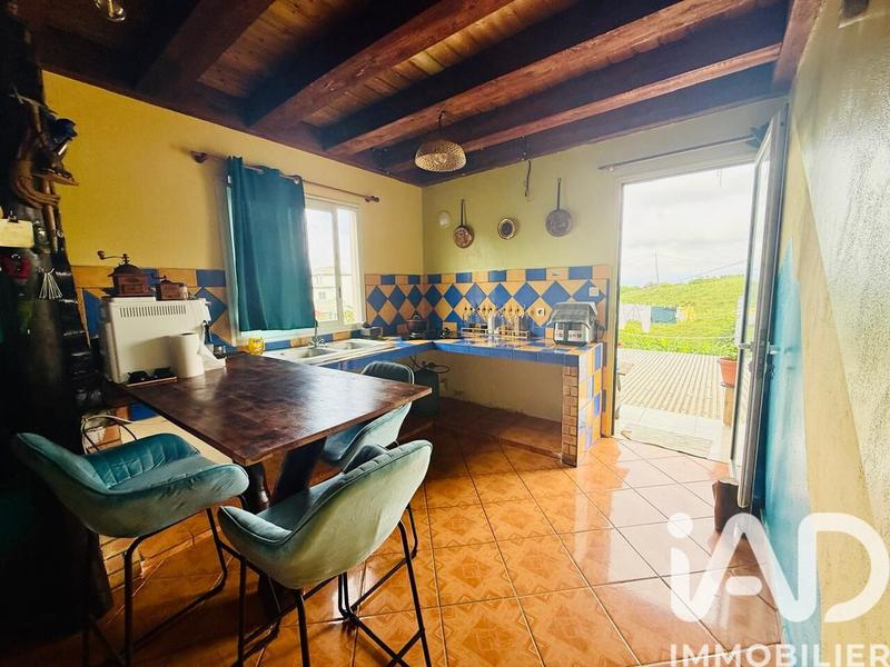 Maison - 205 m² - 6 pièces