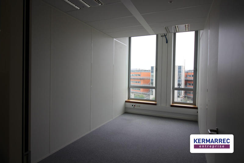 Bureau - 2 663 m²