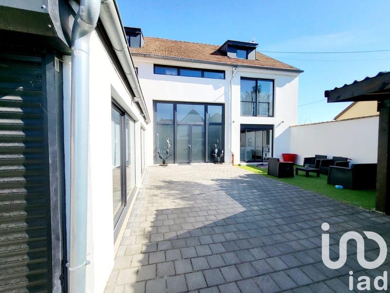 Maison de maîtres - 376 m² - 9 pièces