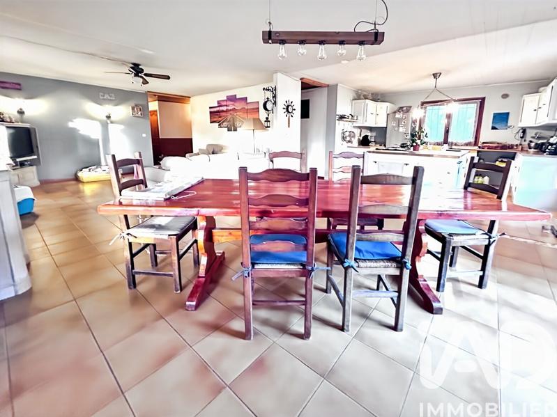 Maison - 204 m² - 9 pièces