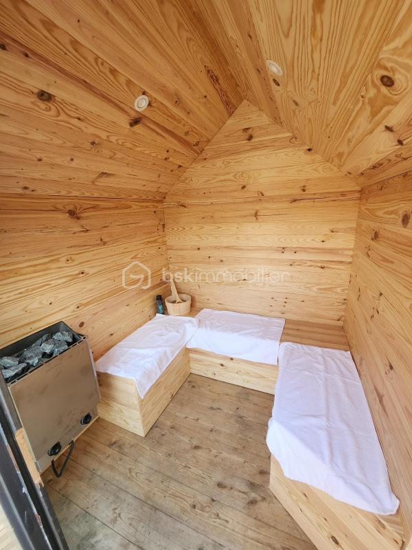 Maison - 140 m² - 4 pièces