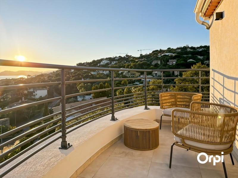 Villa - 230 m² - 6 pièces