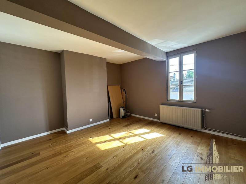 Maison - 248 m² - 7 pièces