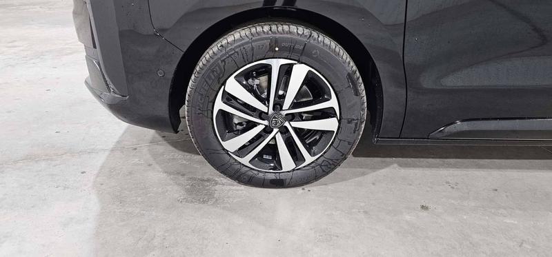 Peugeot Traveller m BlueHDi 180ch s&amp;S Eat8 Business Pack