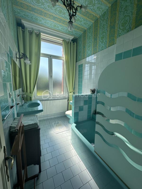 Maison de maîtres - 360 m² - 16 pièces