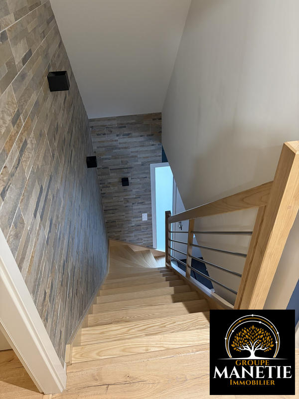 Maison - 115 m² - 6 pièces