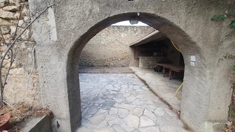 Maison - 250 m² - 8 pièces