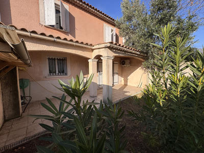 Maison - 92 m² - 4 pièces