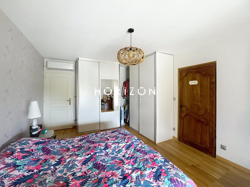 Maison ancienne - 183 m² - 7 pièces