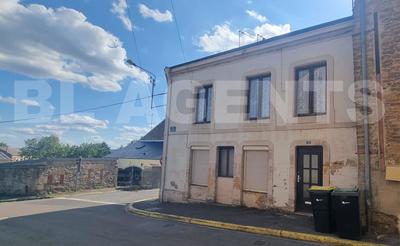 Maison - 94 m² - 5 pièces