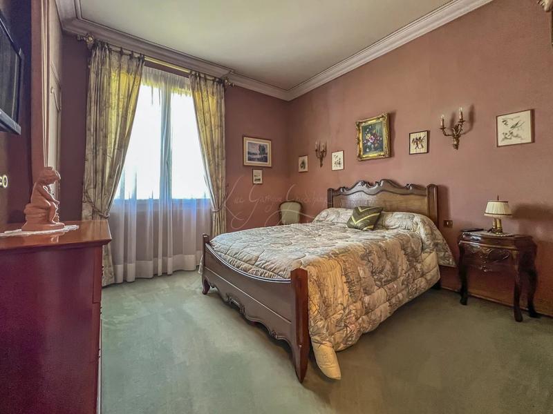 Maison - 166 m² - 7 pièces