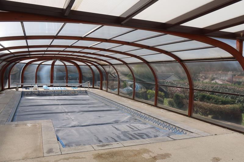 Maison - 228 m² - 7 pièces