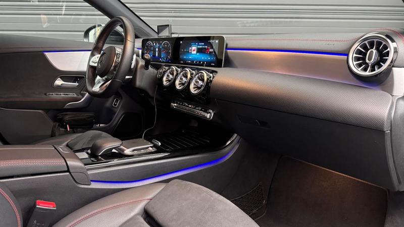 Mercedes Classe Cla Shooting Brake 200d 150 Amg Line 8g-Dct - Burmester / Pack Led Carplay