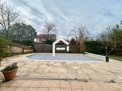 Maison - 130 m² - 6 pièces