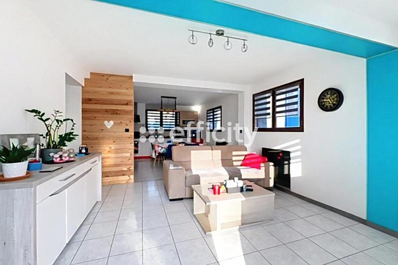 Appartement - 75 m² - 3 pièces