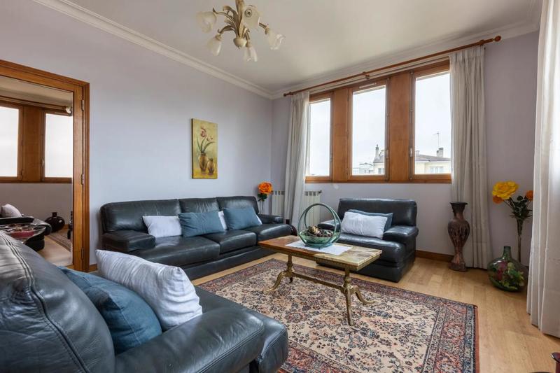 Maison - 220 m² - 6 pièces