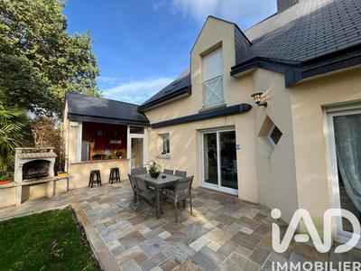 Maison - 175 m² - 6 pièces