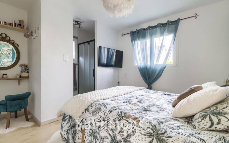 Maison - 96 m² - 5 pièces