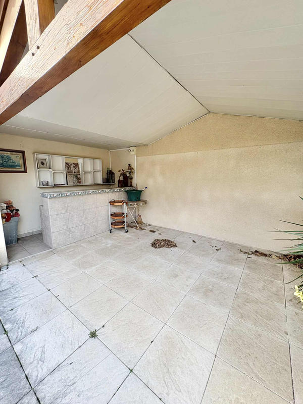 Maison - 219 m² - 6 pièces