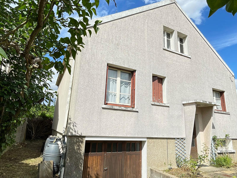 Maison - 107 m² - 6 pièces