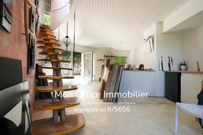 Maison - 145 m² - 4 pièces