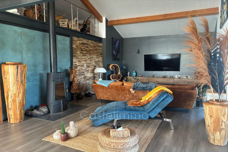 Villa - 200 m² - 4 pièces