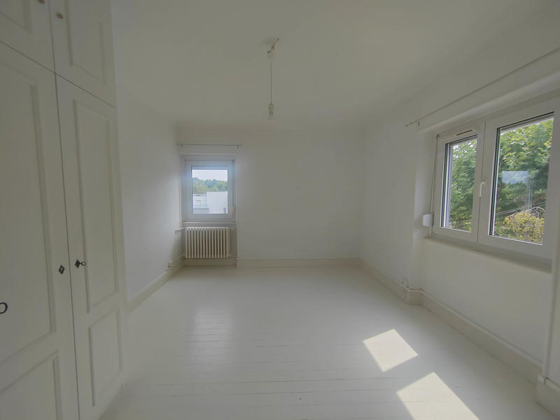 Maison - 212 m² - 8 pièces