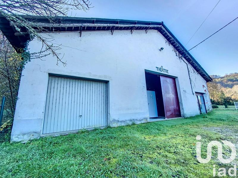 Maison - 300 m² - 4 pièces