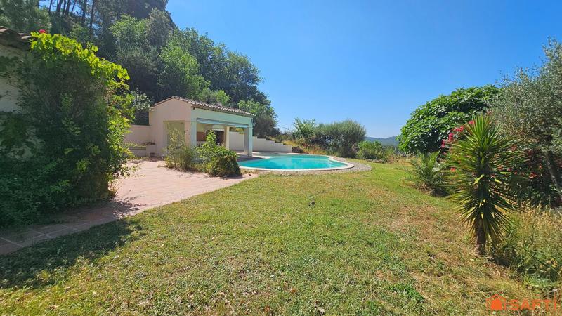 Maison - 161 m² - 9 pièces