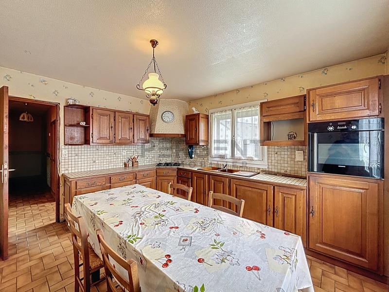 Maison - 103 m² - 5 pièces