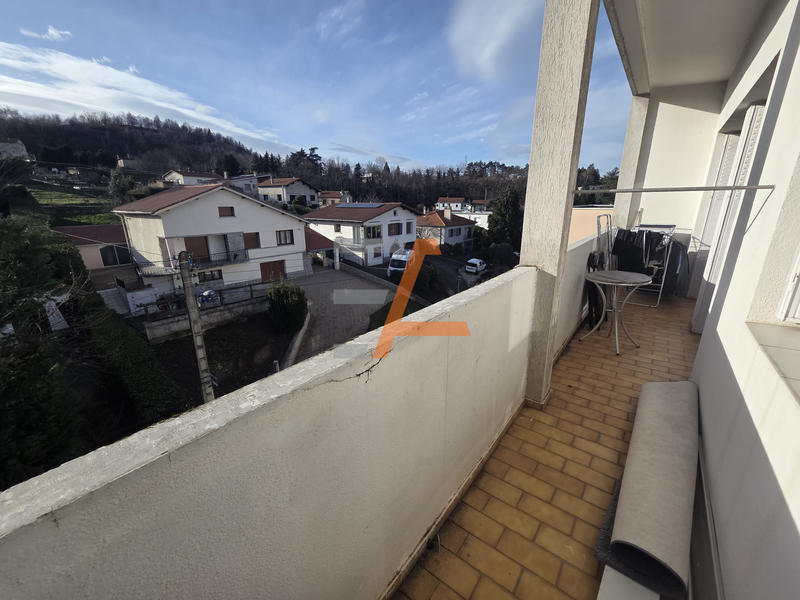 Appartement - 75 m² - 4 pièces