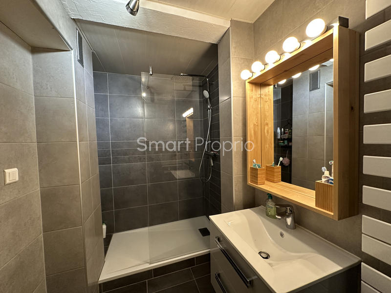 Appartement - 75 m² - 3 pièces