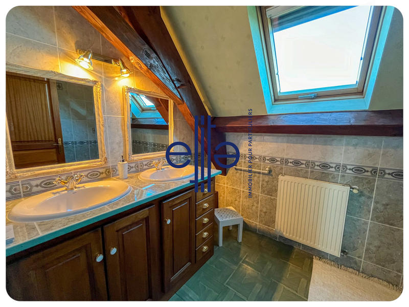 Maison - 190 m² - 6 pièces