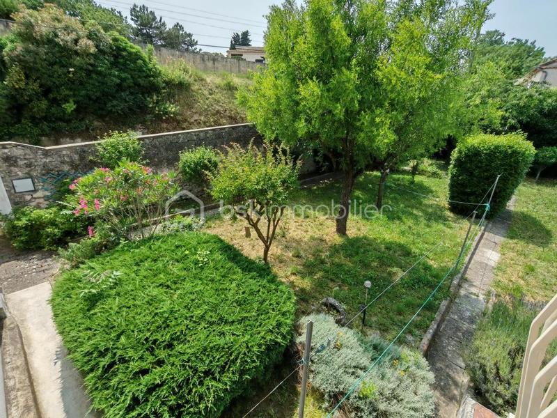 Maison traditionnelle - 205 m² - 10 pièces