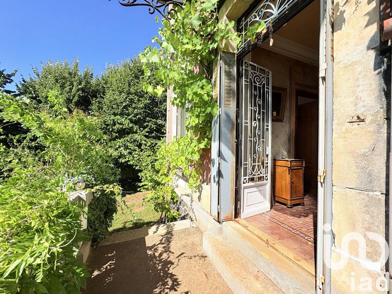 Maison - 271 m² - 9 pièces