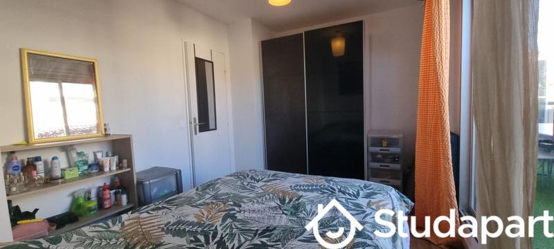 Chambre - 25 m² - 1 pièce