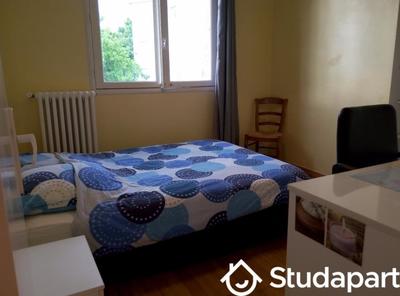 Chambre - 12 m² - 1 pièce