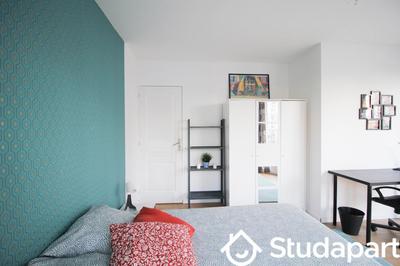 Chambre - 13 m² - 1 pièce