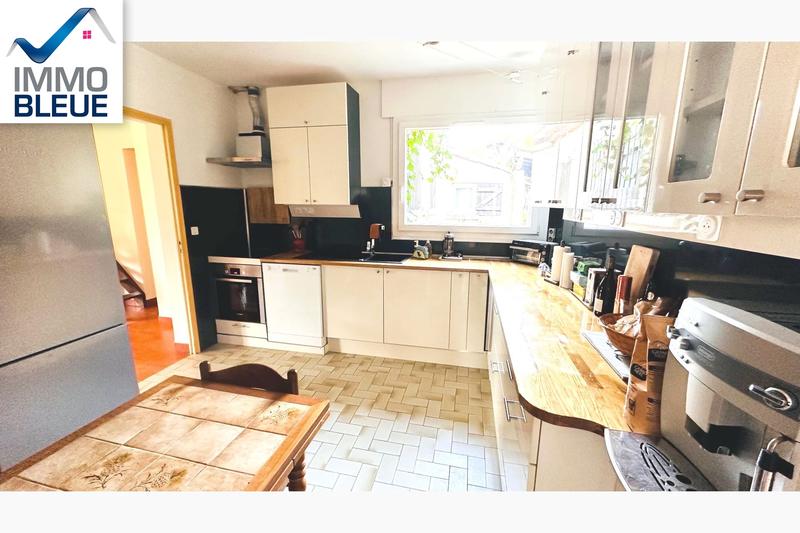 Maison - 122 m² - 4 pièces